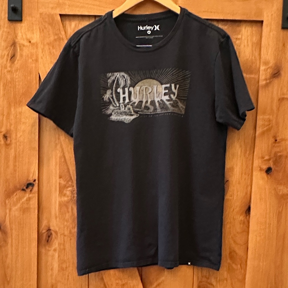 Hurley black Graphic short sleeve shirt Tee men’s medium